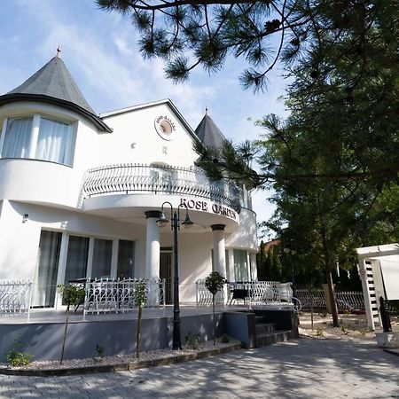 Villa Rose Garden Nyíregyháza Exteriér fotografie