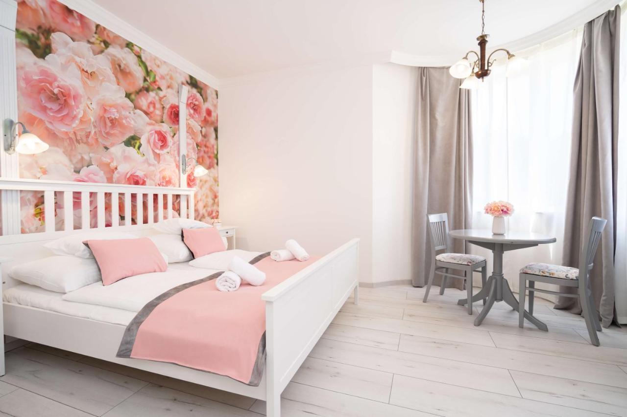 Villa Rose Garden Nyíregyháza Exteriér fotografie